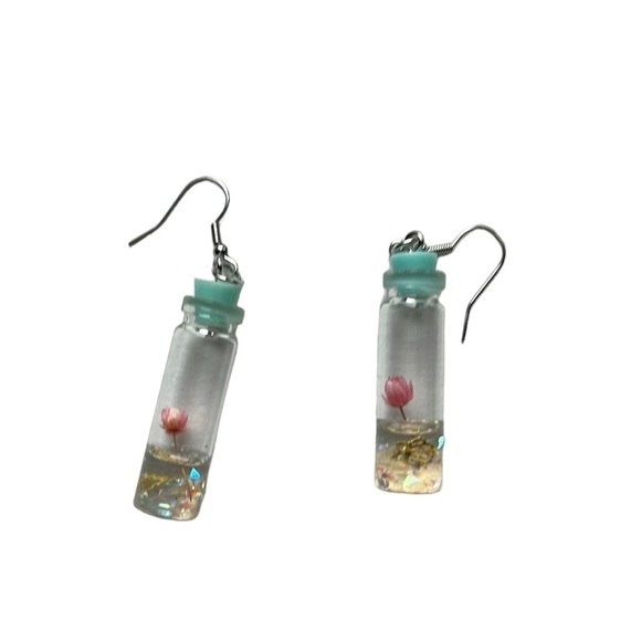 Resin Earrings Dried Flower - Picture 6 of 13